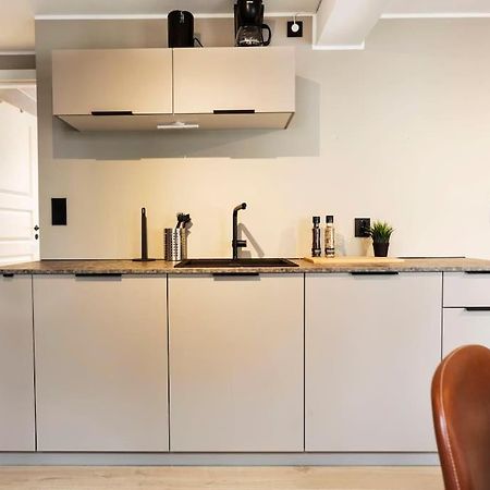 New! Modern Apartment In Historic Area Of Bergen! Buitenkant foto